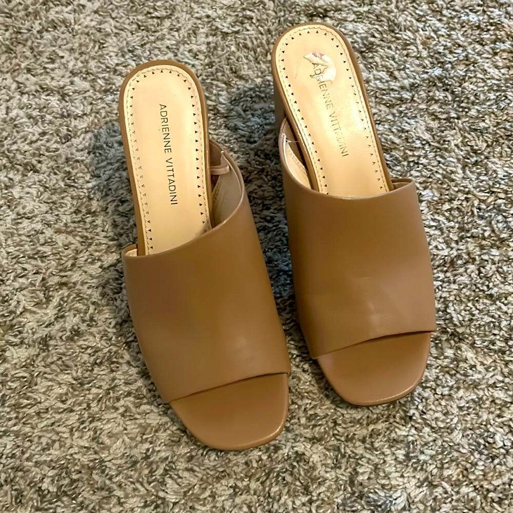 Heeled mules 8.5